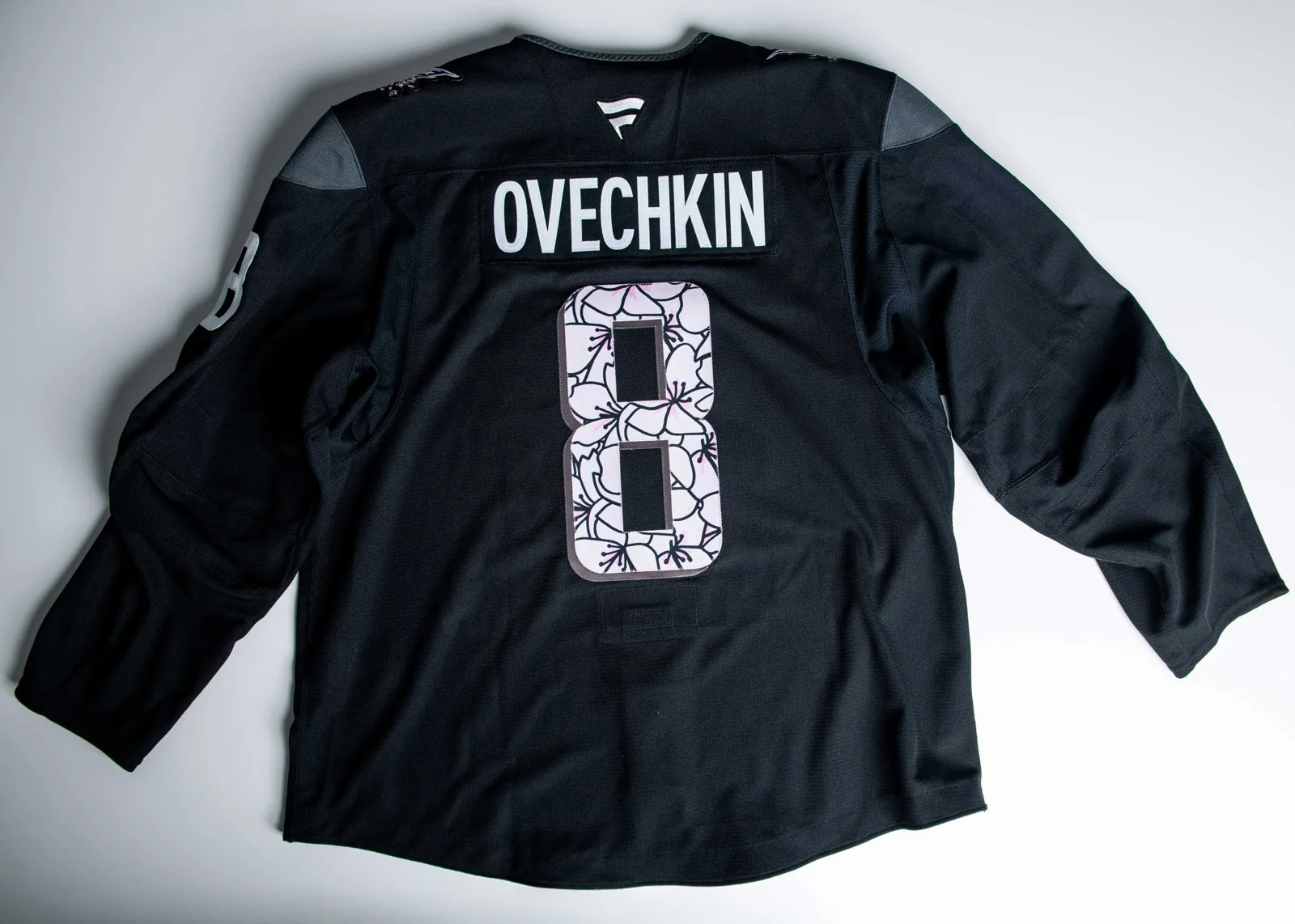 Rear view of the new Capitals springtime jersey