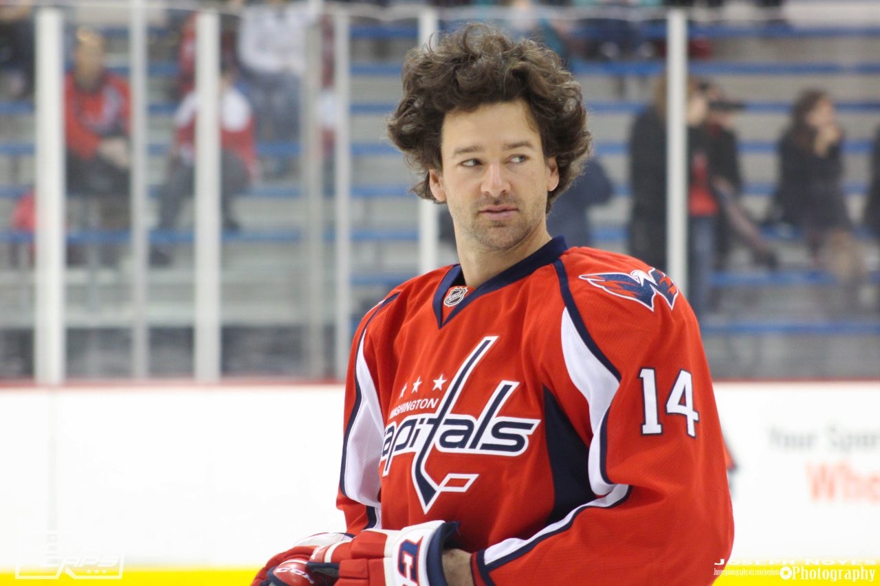 Former Capital Justin Williams To “Step 